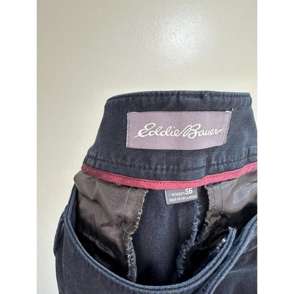 Eddie Bauer Women's Curvy Fit Mid Rise Black Chino's, Size 6S - Picture 3 of 3
